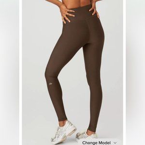 Brand New Alo Airlift Leggings in Espresso